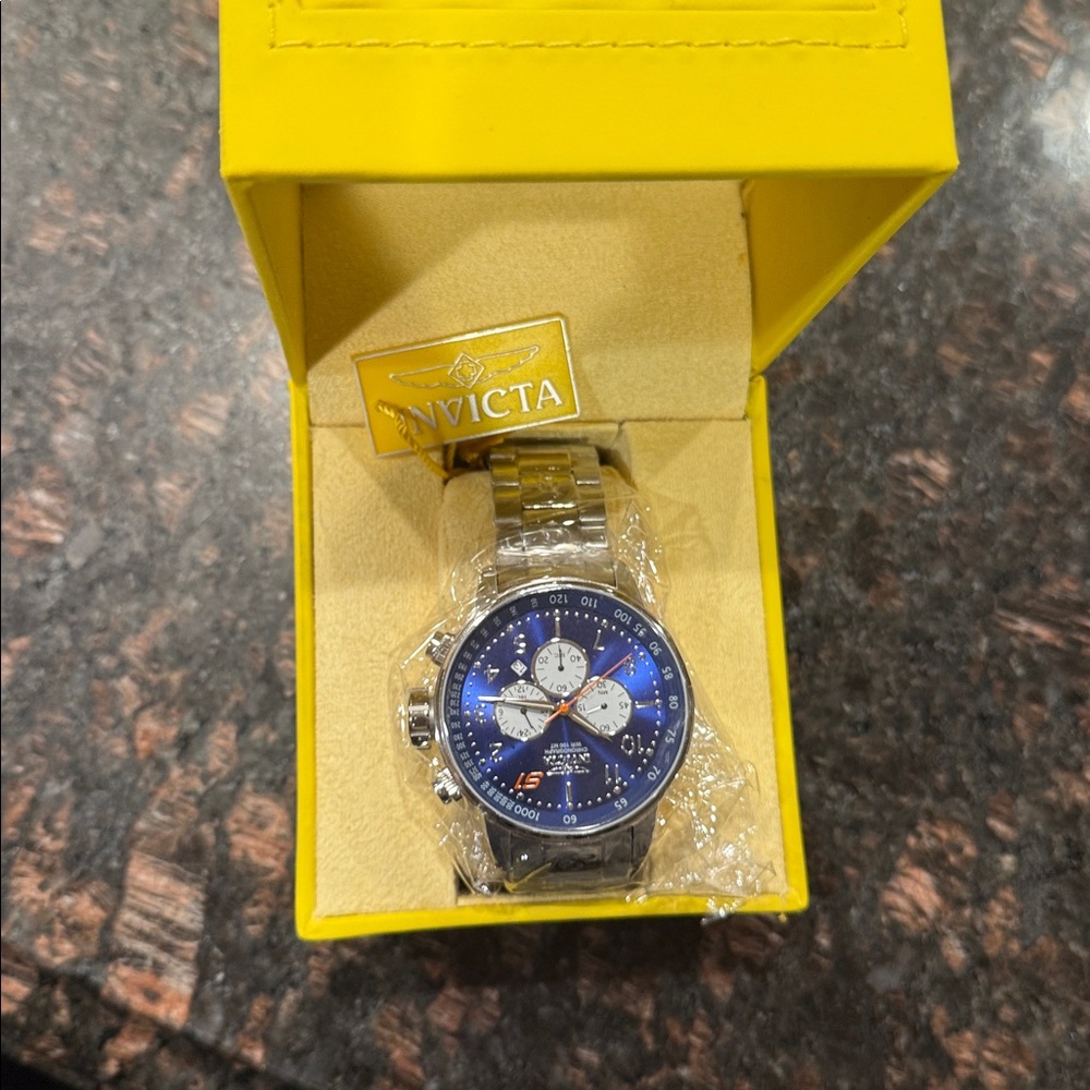 Invicta Silver Watch - Picture 4 of 7